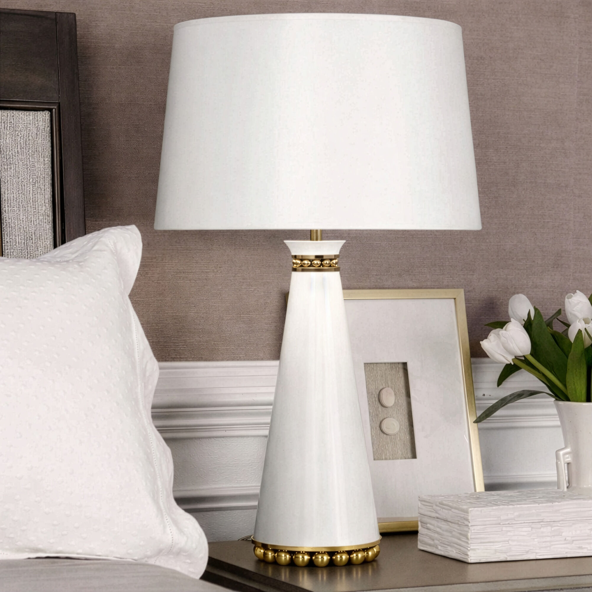 Pearl 29.38 inch 150 watt Lily Table Lamp Portable Light in Modern Brass, Lily With Gold